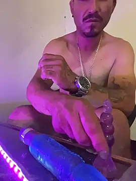 paullliliu online show from July 19, 2026, 9:40 pm