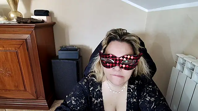 topina8 online show from March 18, 2025, 9:52 am