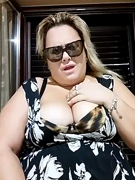 topina8 online show from September 12, 2025, 4:23 am