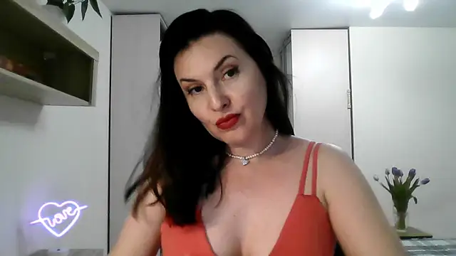 Victoria Glam online show from March 10, 2025, 8:12 pm