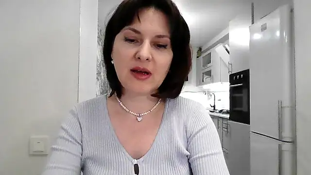 Victoria Glam online show from November 29, 2025, 4:54 pm