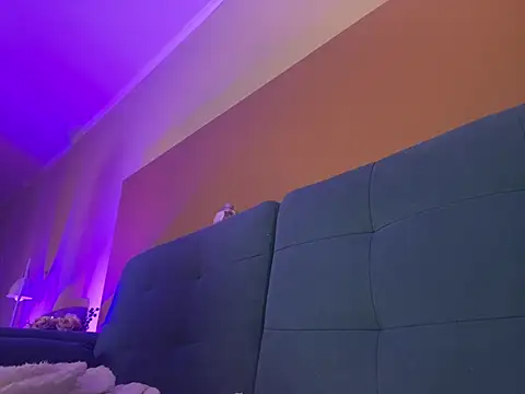 Molli Luv online show from March 4, 2025, 2:53 pm