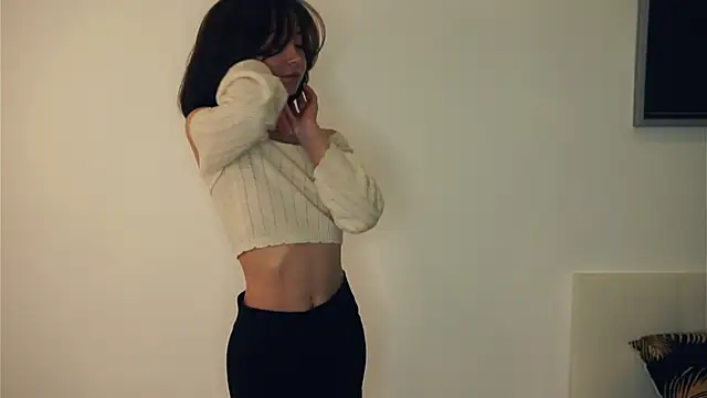 VeronaCritchlow online show from February 2, 2025, 1:52 pm