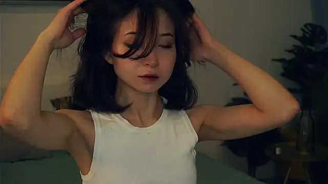 VeronaCritchlow online show from February 13, 2025, 7:35 am