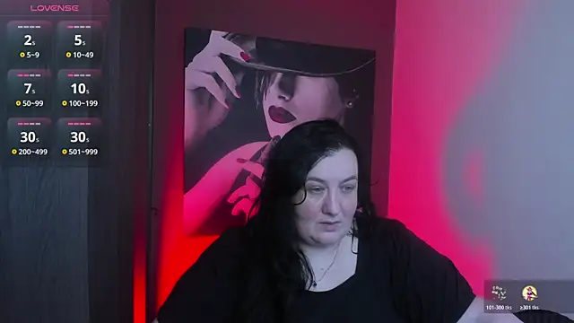 Snapshot of QueenOfHaze chatting on May 27, 2026, 9:39 am QueenOfHaze online show from May 27, 2026, 9:39 am