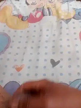 Snapshot of mhmia chatting on December 15, 2025, 6:23 pm mhmia online show from December 15, 2025, 6:23 pm