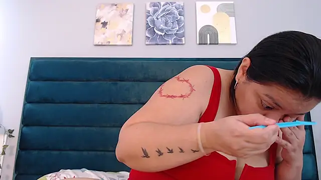 AmmyPike1 online show from October 2, 2025, 12:23 pm