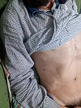 Diego 320 online show from April 24, 2026, 1:19 am