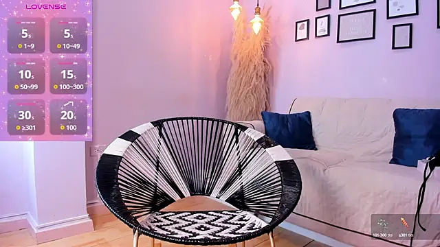 alana rossetti online show from September 14, 2025, 12:37 pm