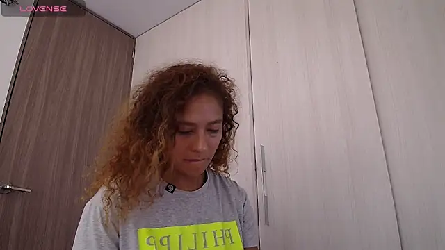 Zoedaniels online show from January 30, 2025, 2:47 pm