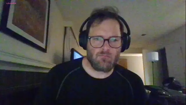 rrunner7718 online show from September 17, 2025, 6:48 am