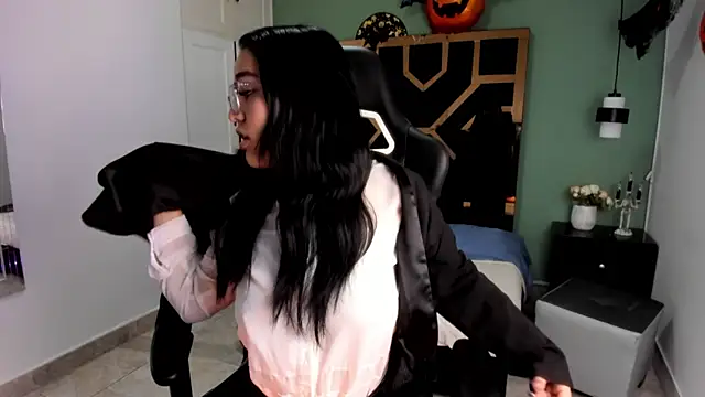 Billie Jhonson  online show from November 4, 2025, 7:24 pm