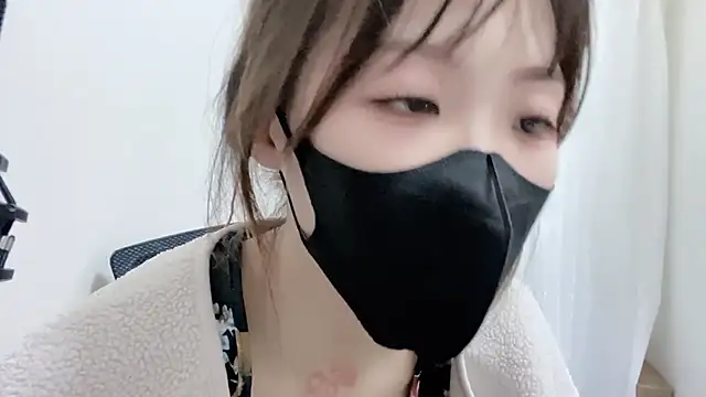 Chu1314 online show from February 26, 2025, 6:43 pm