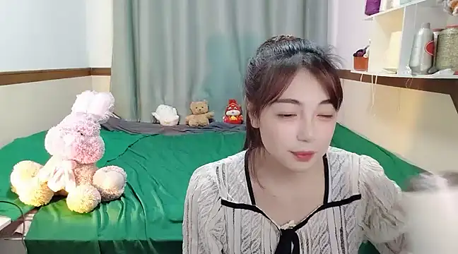 Song 99 online show from February 18, 2025, 5:31 pm