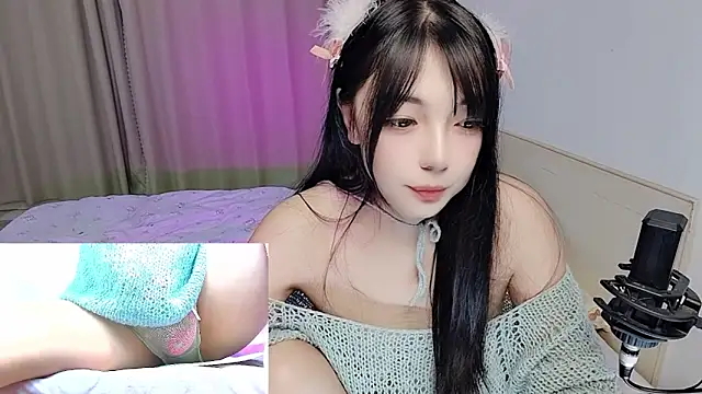 Song 99 online show from December 15, 2025, 4:33 pm