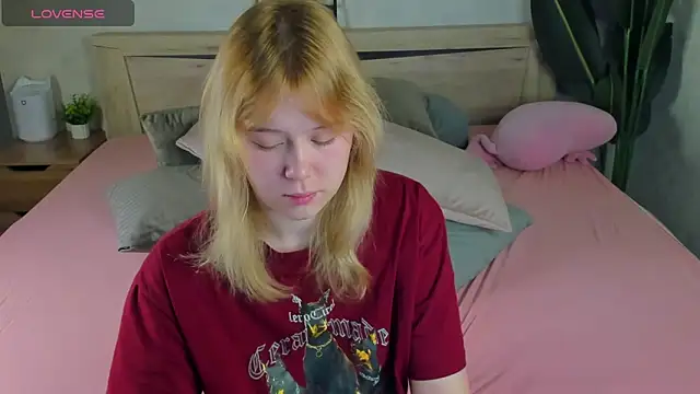 Amy Kimberlly online show from September 13, 2025, 11:59 pm