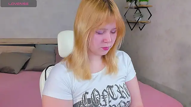 Amy Kimberlly online show from November 29, 2025, 7:11 am