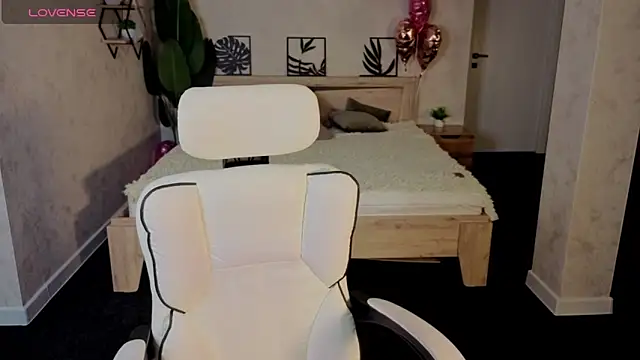 Amy Kimberlly online show from March 5, 2026, 12:17 am