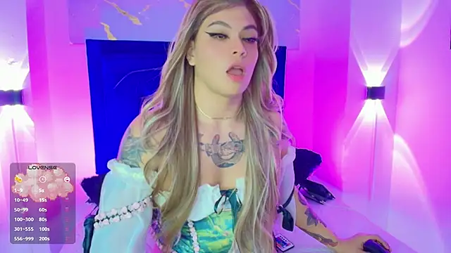 REBECA VALENTINE online show from January 29, 2025, 1:27 am