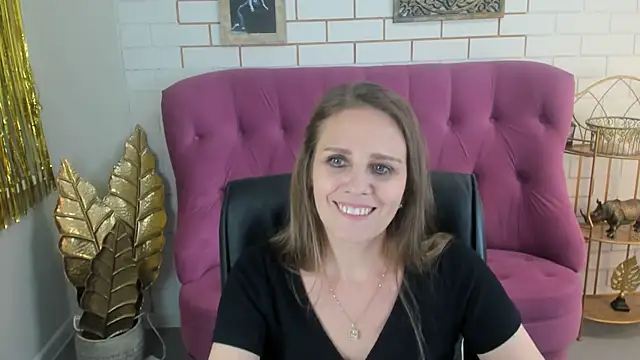 EmiliaBedy online show from February 6, 2025, 3:20 pm