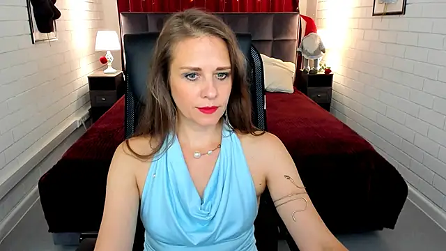 EmiliaBedy online show from July 1, 2026, 9:22 am