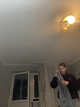 bunnythetailor online show from February 25, 2025, 5:04 pm