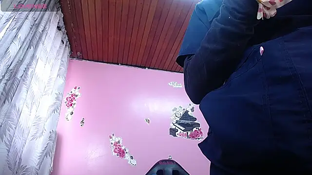 Sofii cutee online show from February 21, 2025, 12:28 pm