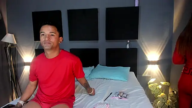 Snapshot of Nikki_and_Mayk chatting on September 12, 2025, 2:44 am Nikki and Mayk online show from September 12, 2025, 2:44 am