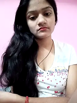 Snapshot of Tanu-00 chatting on October 3, 2025, 5:21 pm Tanu-00 online show from October 3, 2025, 5:21 pm