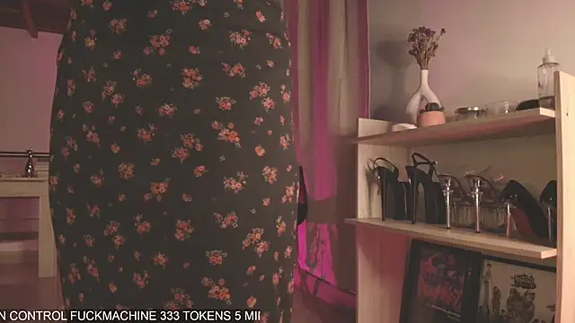 Mara Santoro online show from March 22, 2025, 12:49 am