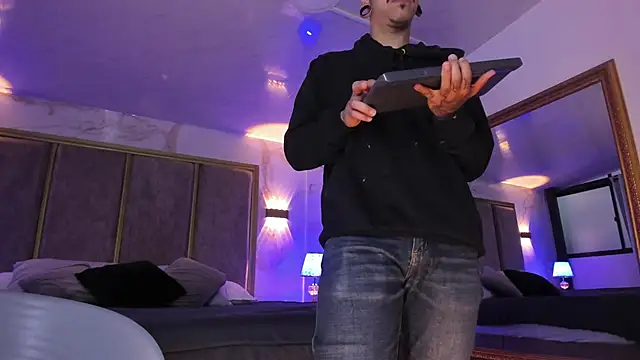 kaletattoo online show from April 21, 2026, 11:16 am