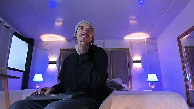 kaletattoo online show from April 22, 2026, 11:23 am