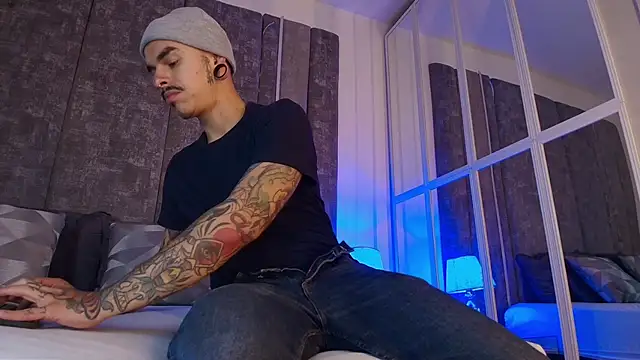 Snapshot of kaletattoo chatting on April 26, 2026, 11:41 am kaletattoo online show from April 26, 2026, 11:41 am