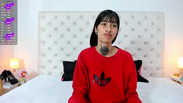 esmeralda06 online show from March 20, 2025, 3:14 pm