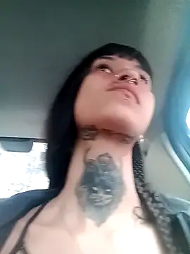 esmeralda06 online show from November 28, 2025, 2:09 pm