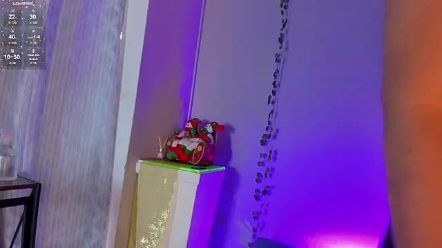 evaa greey online show from December 14, 2025, 8:02 pm