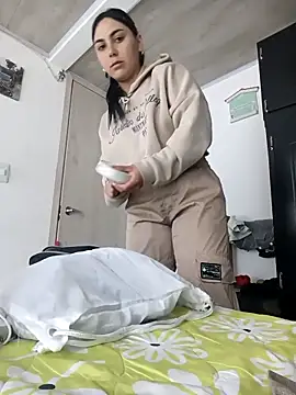 Ariana rouse online show from November 23, 2025, 7:57 pm