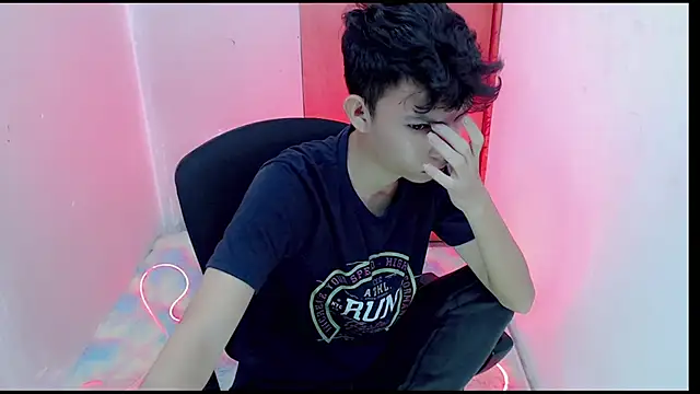 Alexxx lov online show from February 1, 2025, 12:26 pm