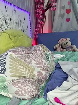 vicky  skinny 1 online show from February 27, 2025, 2:43 pm