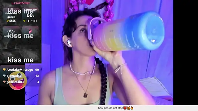 vicky  skinny 1 online show from March 16, 2025, 2:44 pm