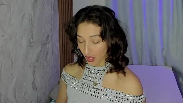 vicky  skinny 1 online show from September 25, 2025, 11:25 am