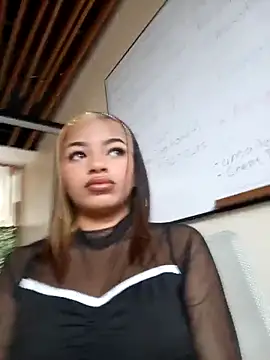 CanelaDevil  online show from March 12, 2025, 7:38 pm