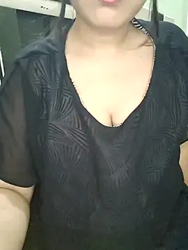 JANVI MISHRA1 online show from June 5, 2026, 6:35 pm