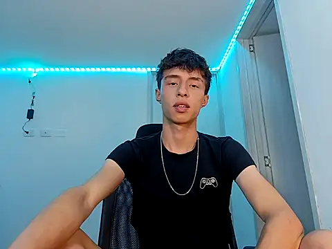 Juanmres online show from October 11, 2025, 3:28 am