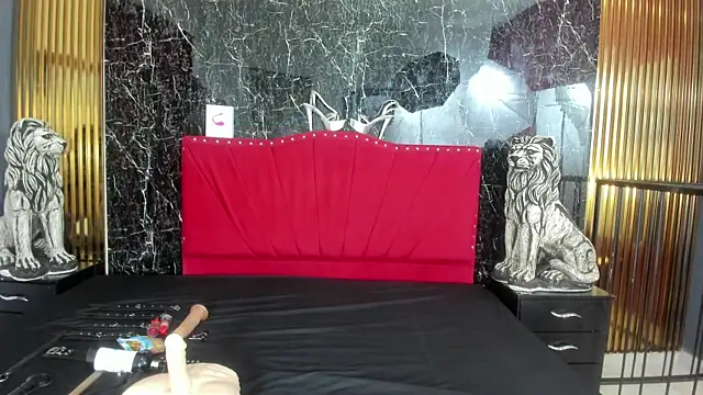  nicolesweet online show from March 31, 2026, 2:50 pm