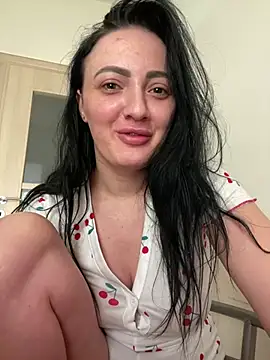 RaisaSalvi online show from February 26, 2025, 5:28 pm