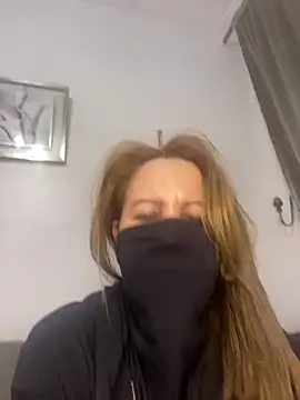 A-mal5 online show from March 9, 2025, 8:21 pm