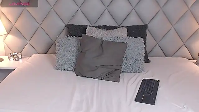 LalyCastro online show from March 6, 2025, 8:16 pm