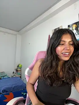Snapshot of LiLy_kIndly chatting on May 10, 2026, 7:52 pm LiLy kIndly online show from May 10, 2026, 7:52 pm