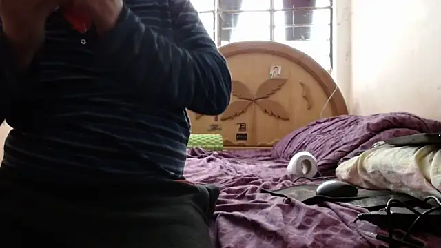 nakedlima online show from November 2, 2025, 1:35 pm